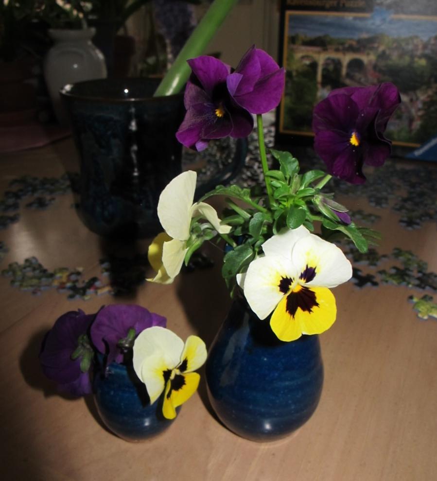 little vases from garden show
