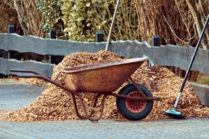 mulch for heat tolerant annuals